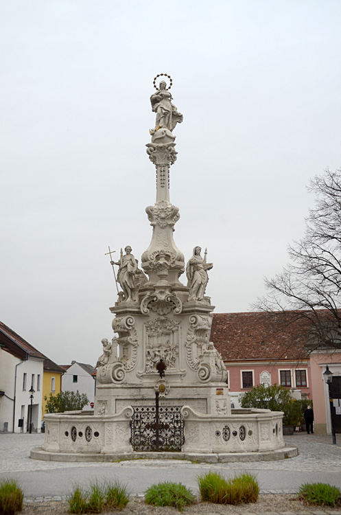 Hainburg an der Donau - Mariensäule