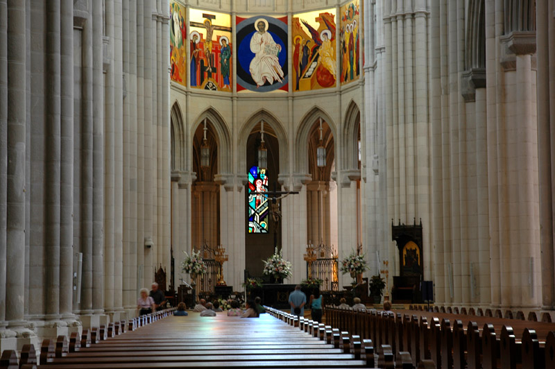 Madrid - katedrála Nuestra Senora de la Almudena