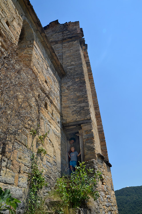 Besians - iglesia de San Juan Evangelista