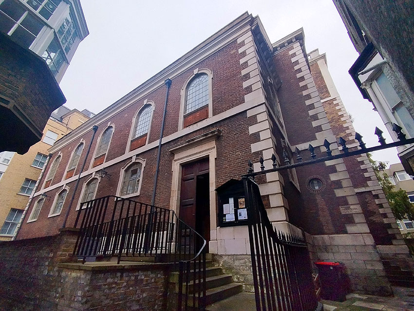 Londýn - St Andrew-by-the-Wardrobe