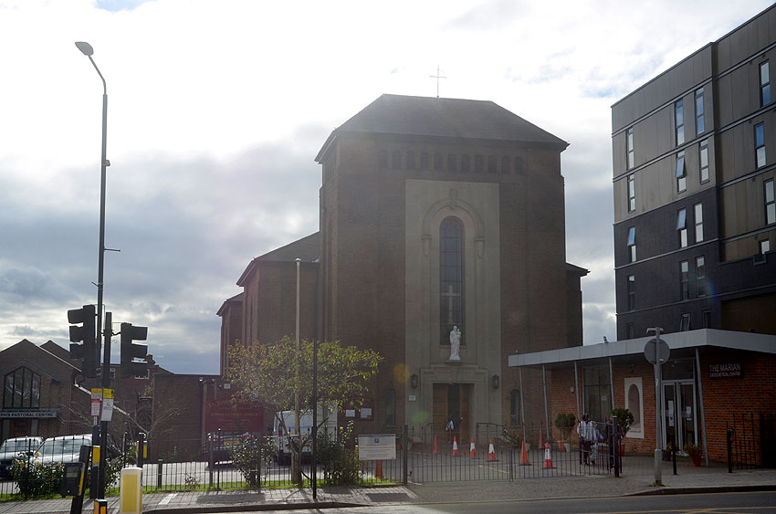 Londýn - Saint Joseph's, Wembley