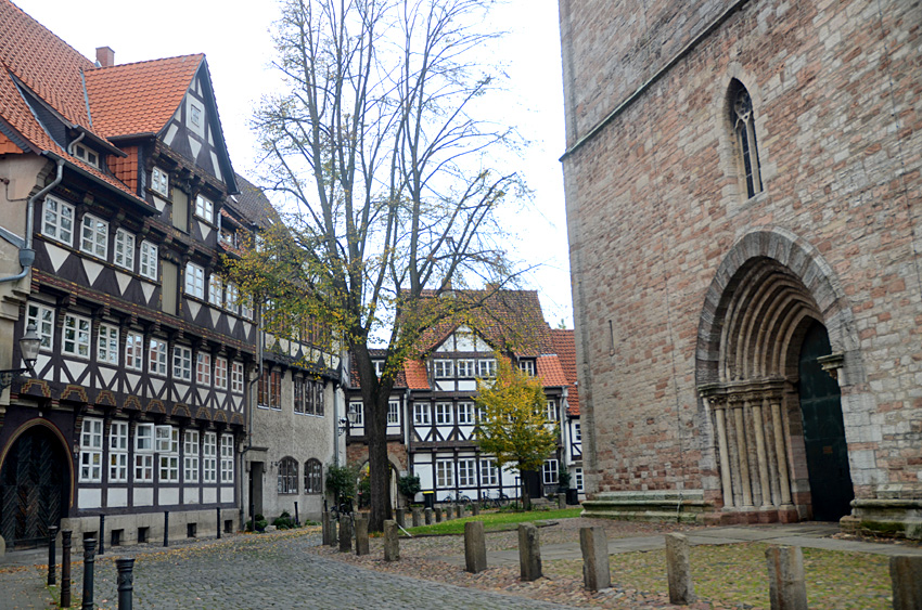 Bru�vik - Magnikirche