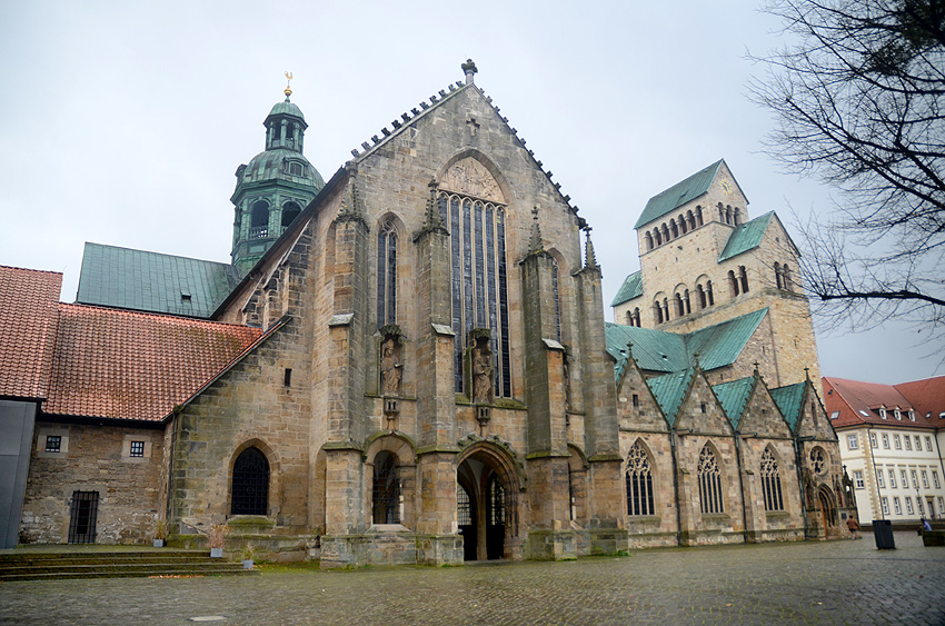 Hildesheim - katedr�la Nanebevzet� Panny Marie