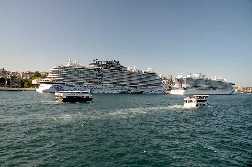 Istanbul - loď Eminönü - Üsküdar