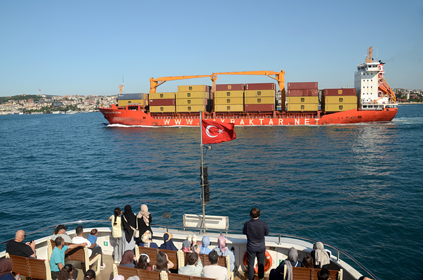 Istanbul - loď Eminönü - Üsküdar
