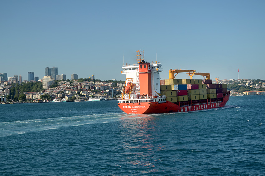 Istanbul - loď Eminönü - Üsküdar