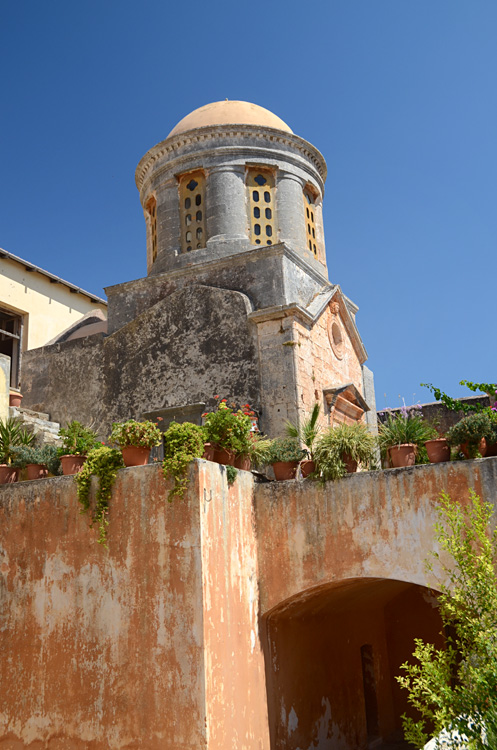 Poloostrov Akrotiri - klášter Agia-Triada-Tzagaroli