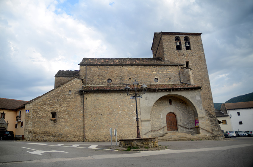 Yebra de Basa - iglesia de San Lorenzo