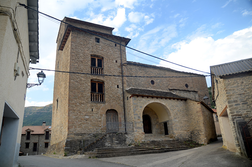 Yebra de Basa - iglesia de San Lorenzo