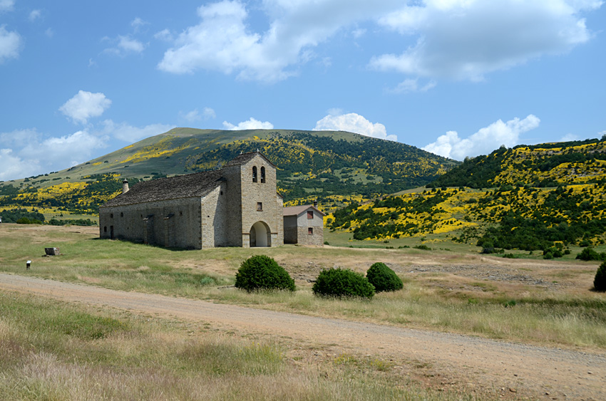 Yebra de Basa - santuario de Santa Orosia